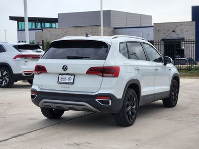 2024 Volkswagen Taos 1.5T SE