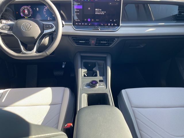 2025 Volkswagen Tiguan 2.0T SE