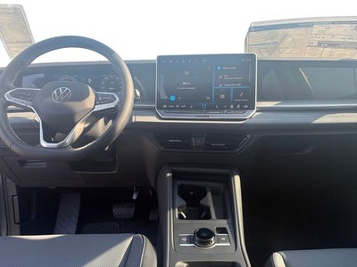 2025 Volkswagen Tiguan 2.0T SE