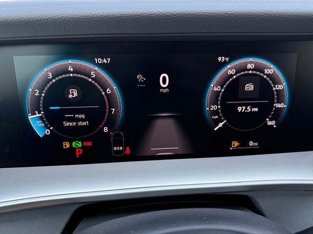 2025 Volkswagen Tiguan 2.0T SE