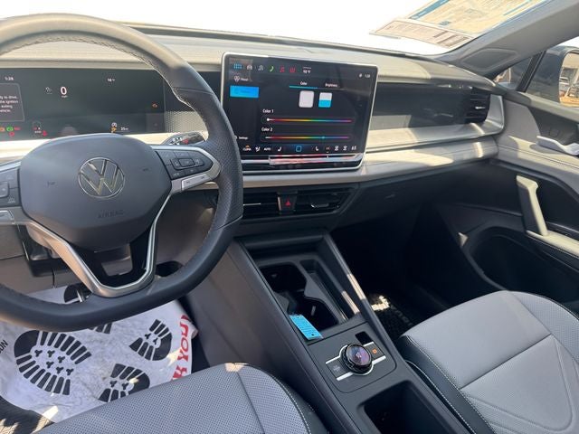2026 Volkswagen Tiguan 2.0T SE R-Line Black