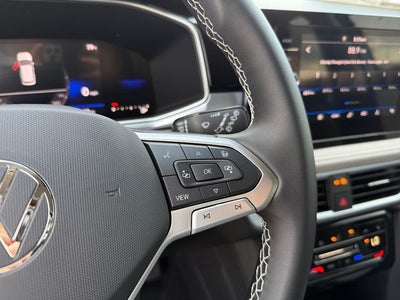 2025 Volkswagen Taos 1.5T SE