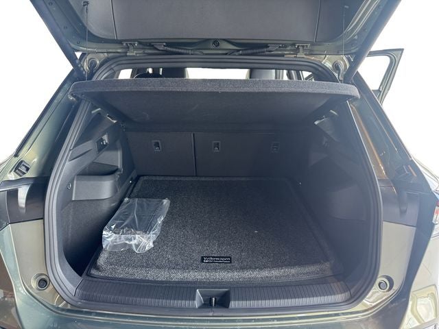 2026 Volkswagen Tiguan 2.0T SEL R-Line