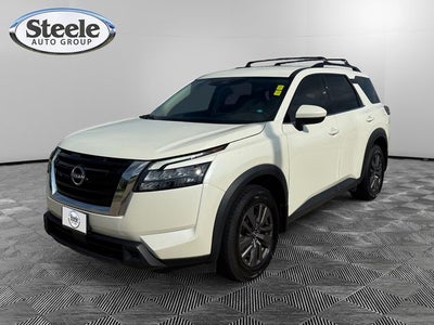 2023 Nissan Pathfinder SV