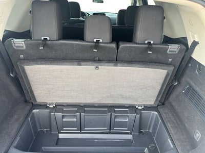 2023 Nissan Pathfinder SV