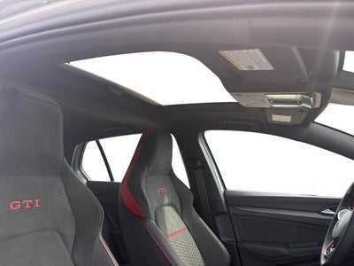 2025 Volkswagen Golf GTI 2.0T SE