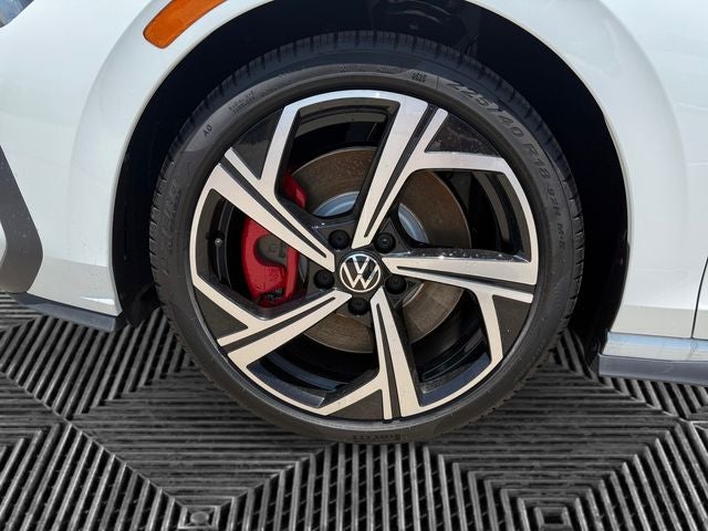 2025 Volkswagen Golf GTI 2.0T SE